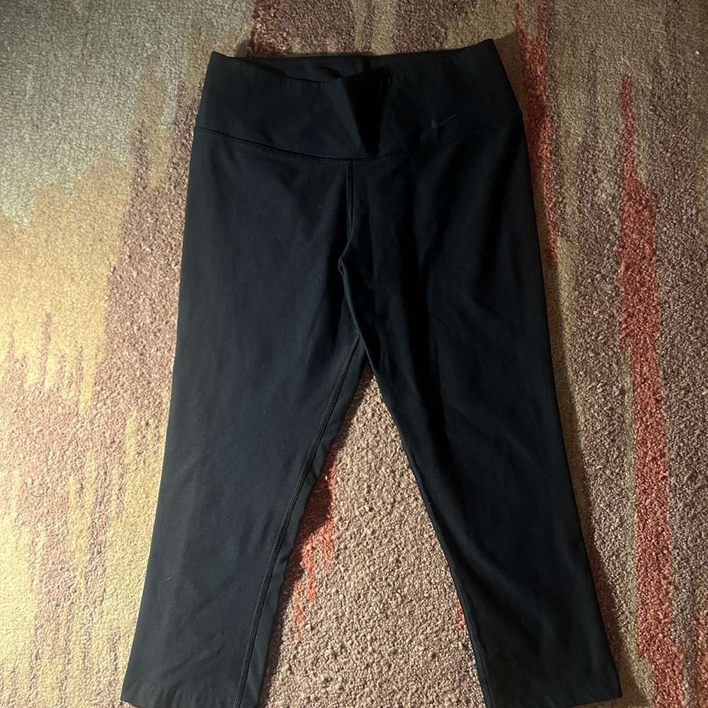 ✨3/$33 SALE     Nike dri fit leggings